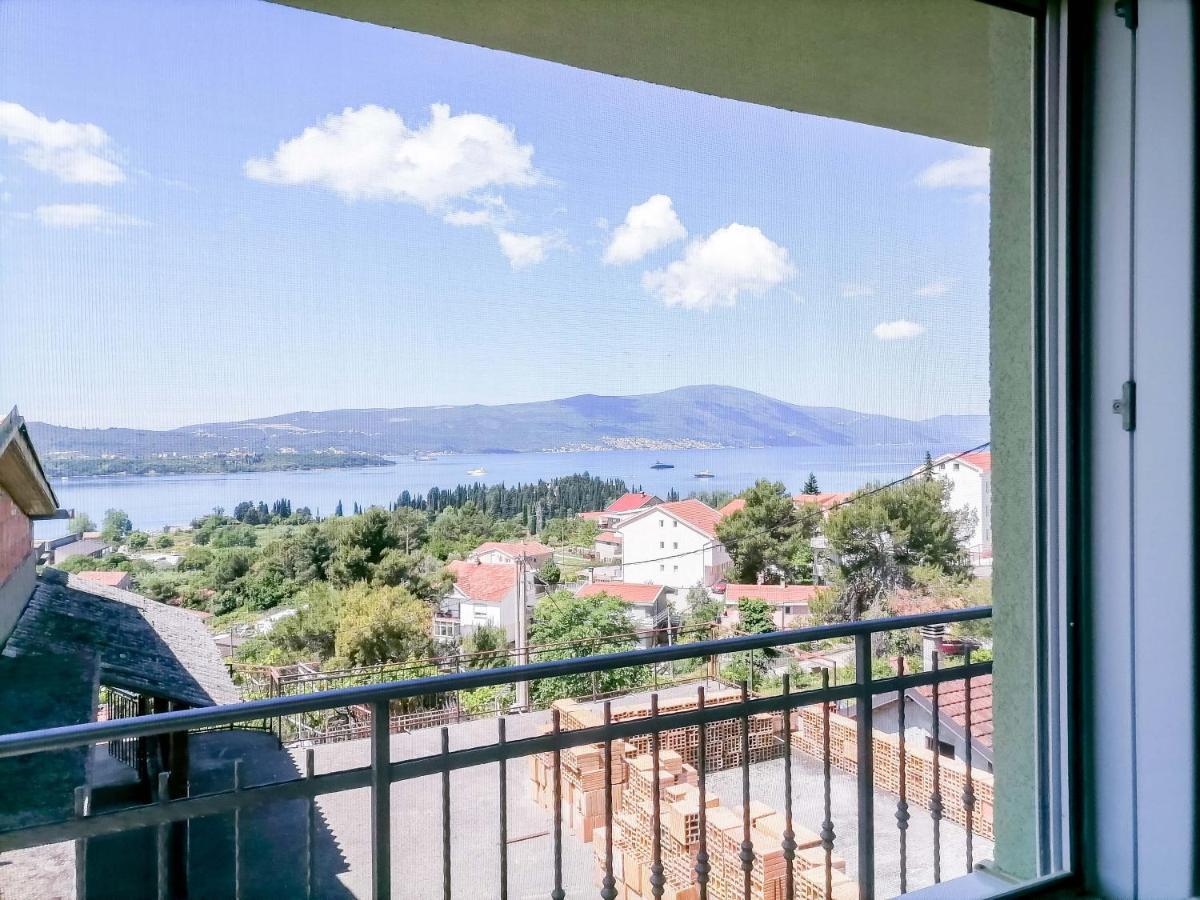 Apartments Siesta Τίβατ Εξωτερικό φωτογραφία