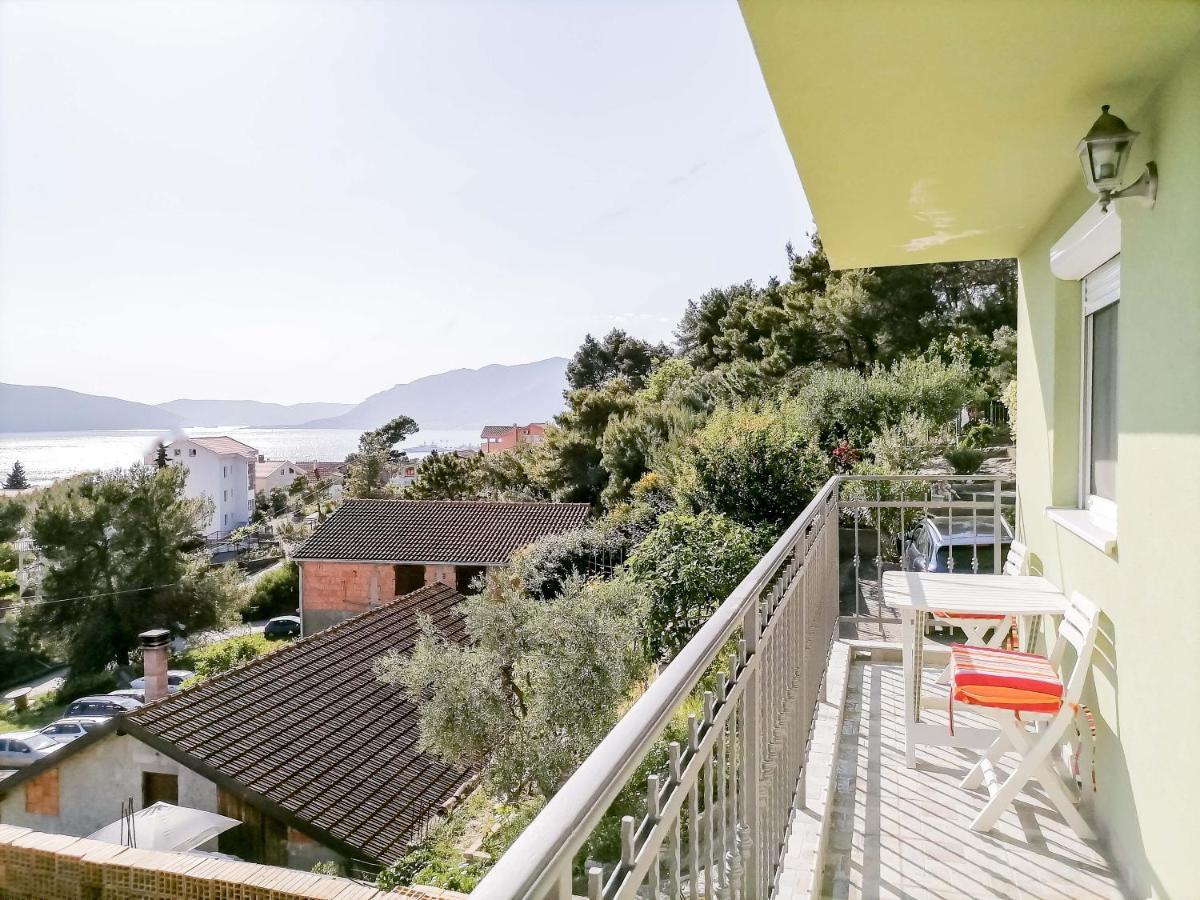 Apartments Siesta Τίβατ Εξωτερικό φωτογραφία