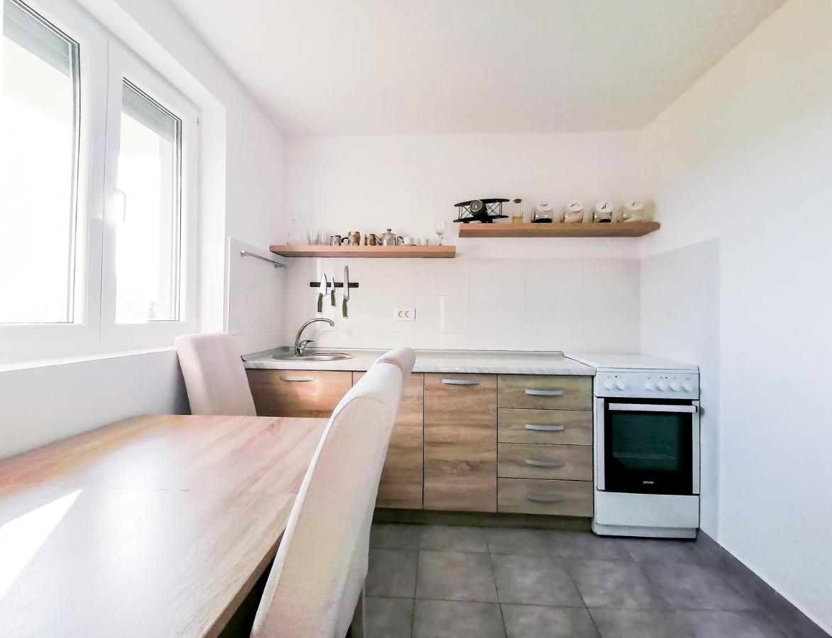 Apartments Siesta Τίβατ Εξωτερικό φωτογραφία