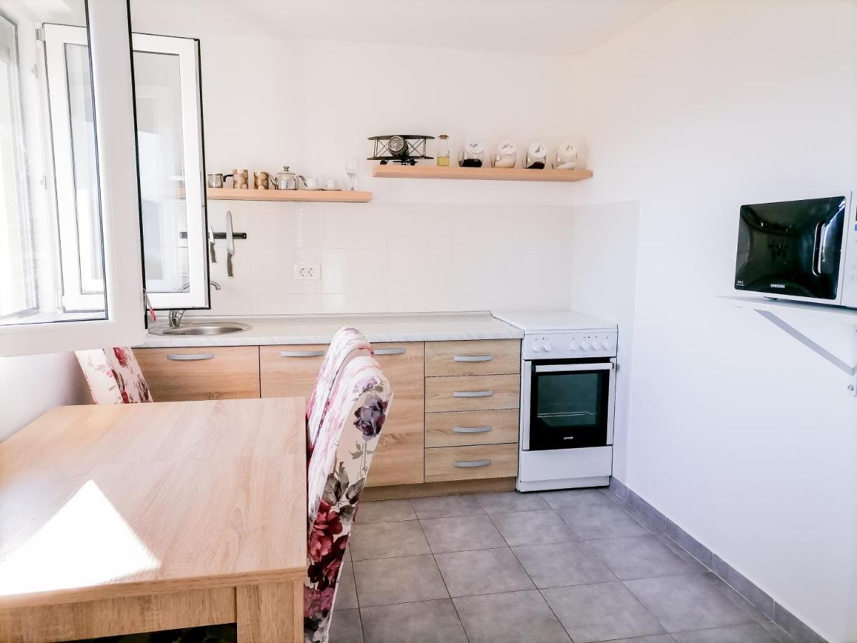 Apartments Siesta Τίβατ Εξωτερικό φωτογραφία